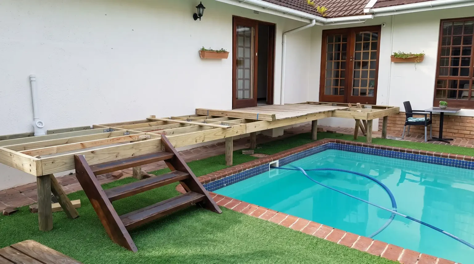 Project Dolliwarie Custom timber deck & glass & stainless steel balustrade